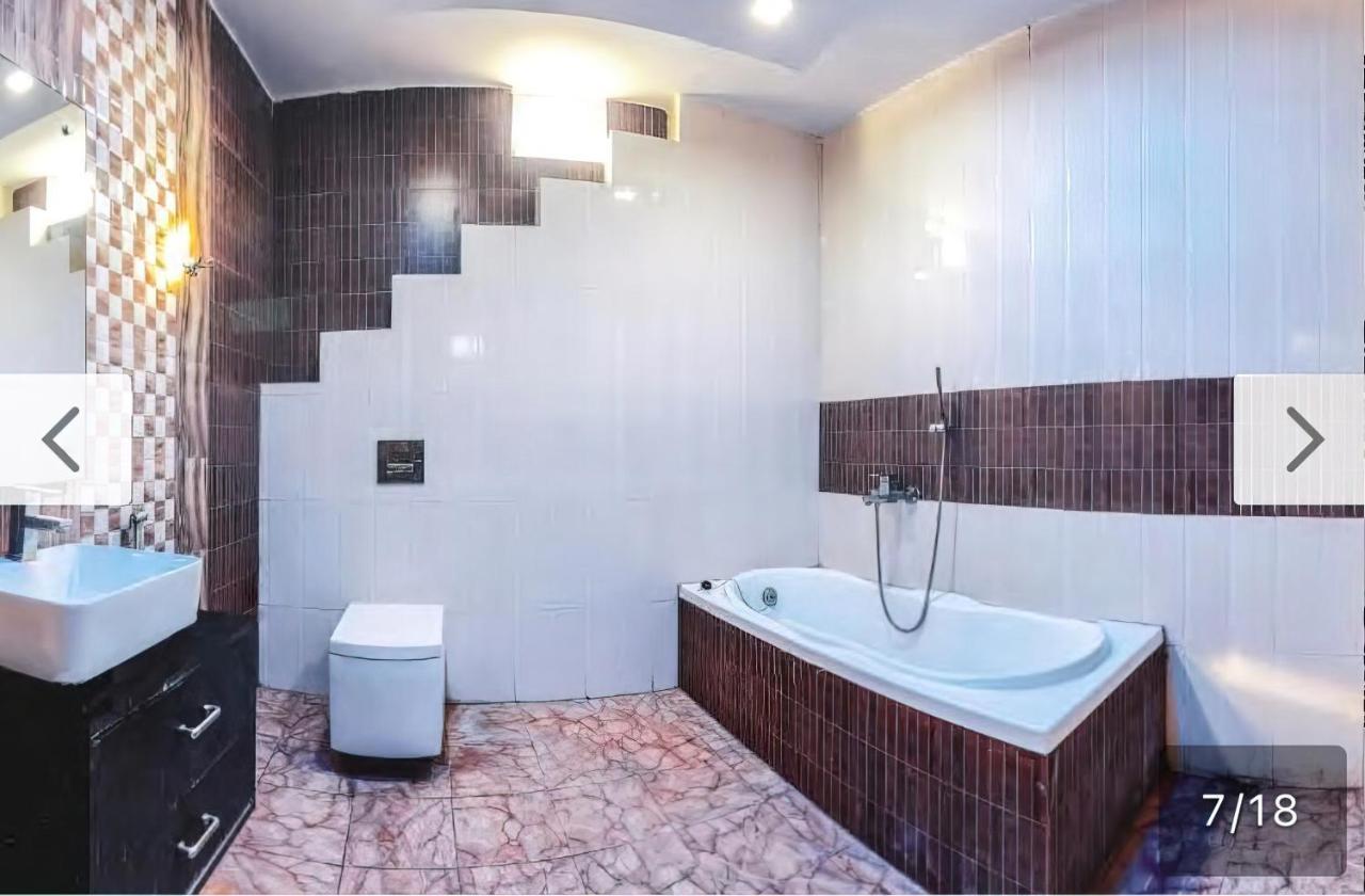 Bobby Premium Residency 350M From Jagannath Temple Hotel Puri Buitenkant foto